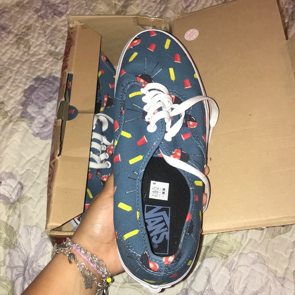 VANS